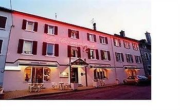 Citotel Hotel Le Commerce Severac-d'Aveyron Bagian luar foto