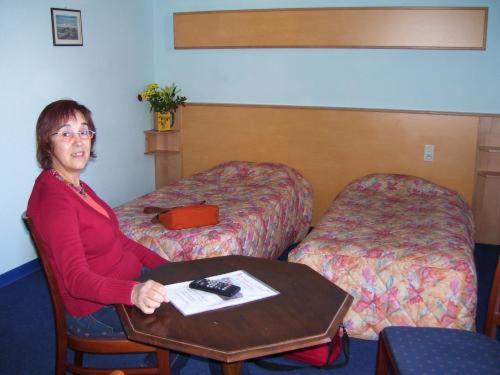 Citotel Hotel Le Commerce Severac-d'Aveyron Ruang foto