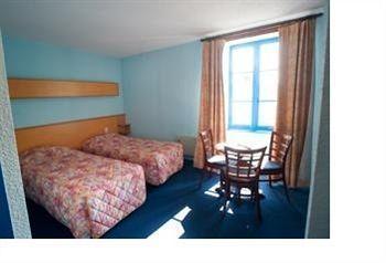 Citotel Hotel Le Commerce Severac-d'Aveyron Bagian luar foto