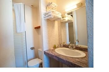 Citotel Hotel Le Commerce Severac-d'Aveyron Bagian luar foto